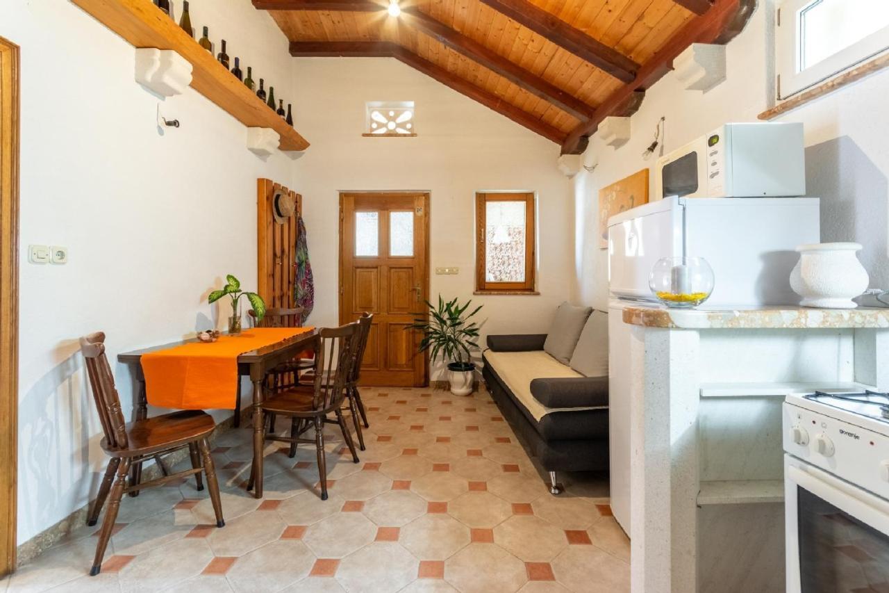 Apartments Darija Pucisca Εξωτερικό φωτογραφία